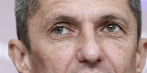 Ο Λουτσέσκου επιστρέφει στον πάγκο με τον ASTERAS AKTOR