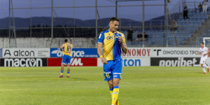 Ο "καυτός" Μακέντα 50άρησε στη Super League