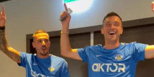 Αντίο στην Ολλανδία με χορούς και τραγούδια (vid)
