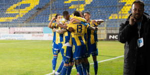 Πίσω στη δουλειά