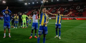 Να μπει με το... δεξί