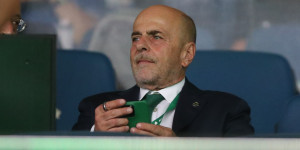 Απ' το μείον δύο του Γιοβάνοβιτς, στο μείον 16 απ' την κορυφή μέσα σε 1,5 χρόνο...