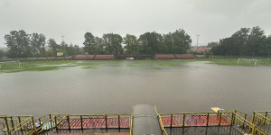 Άνοιξαν οι ουρανοί και αναβολή στο φιλικό με τη Νέφτσι