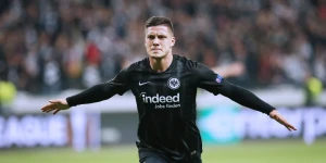 Γιόβιτς: Ο στόχος της ΑΕΚ που άνοιξε τον δρόμο για εκατομμύρια στην Άιντραχτ