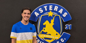 Στα "κιτρινομπλέ" ο Αλεξάντρο Φερνάντεθ!