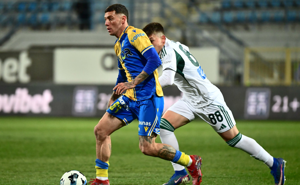 Ξένοι ή Έλληνες; Ποια ομάδα εμπιστεύεται περισσότερο τα «δικά» της παιδιά